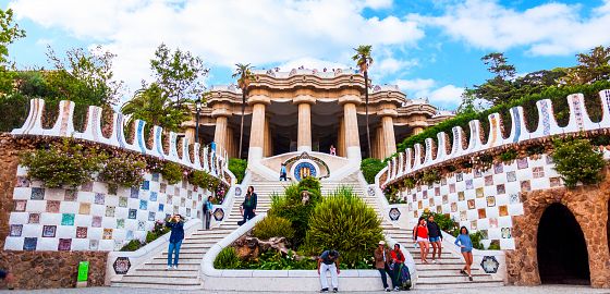 NOVINKA: Objevte barevný svět Antoni Gaudího a to nejlepší z celé Barcelony