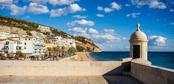 NOVINKA: Čerstvé ryby z přístavu, vítr z oceánu na dechberoucích útesech a uličky Évory místními přezdívané „Florencie Portugalska“. Alentejo vás vtáhne