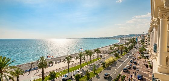 NOVINKA: Azurové pobřeží bez filtru  –⁠⁠ s chutí croissantů a vůní parfémů