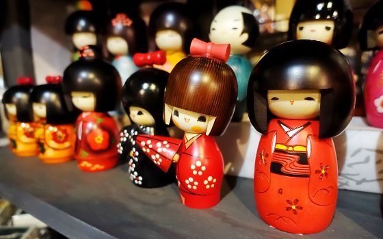 Panenky kokeši: symbol tradičního japonského umění, který můžete mít doma i vy