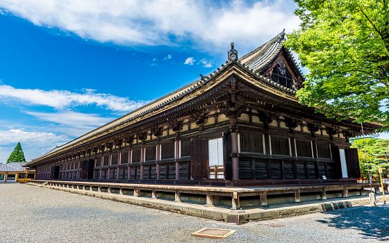 Klášter Sandžusangendo: objevte krásu nejdelší dřevěné stavby Japonska