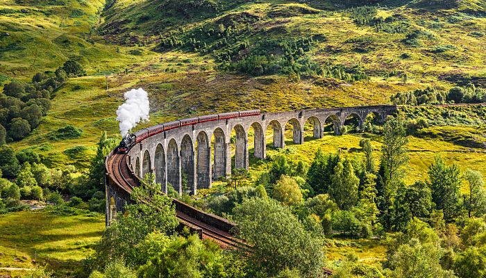 Skotsko po stopách Harryho Pottera +  HRAD STIRLING + LOCH NESS