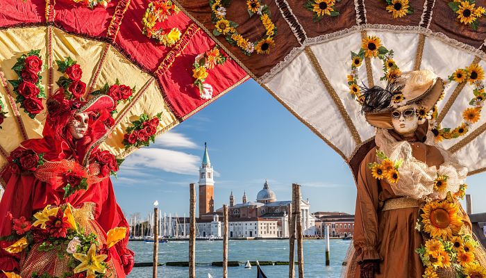 Karneval v Benátkách + OSTROV RYBÁŘŮ A KRAJEK BURANO