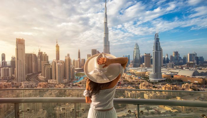 Dámská jízda v Dubaji + PLAVBA V DUBAI MARINA + LET BALÓNEM