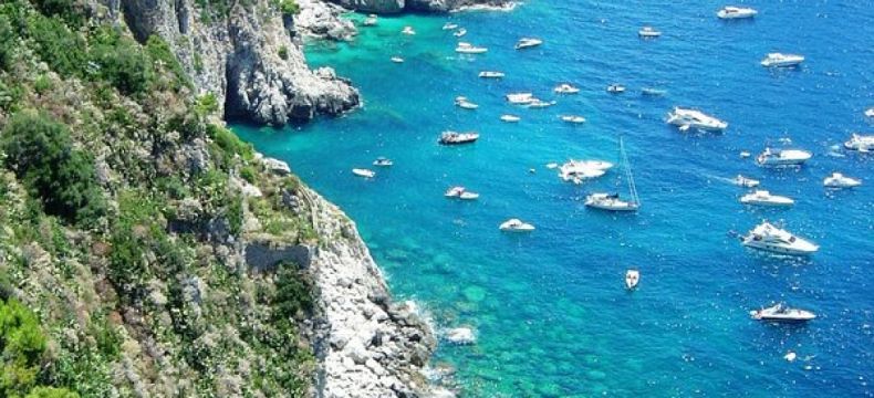 I přes velký turistický ruch jsou na Capri téměř liduprázdná místa
