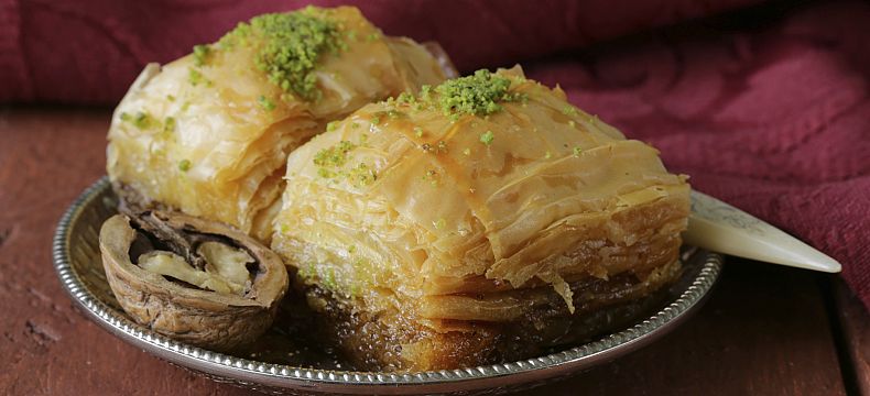 Tradiční sladký dezert Baklava.
