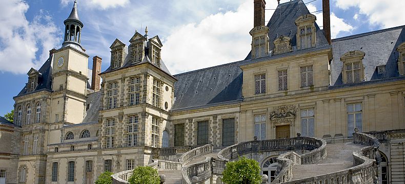 Královský palác Fontainebleau je „historickou pokladnicí“