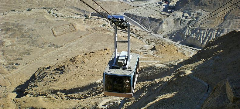 Cesta na Masadu lanovkou