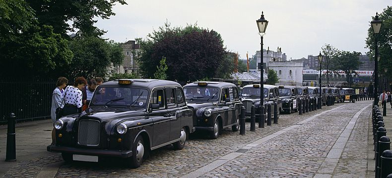 I londýnští taxikáři skládají zkoušky, kde se ověřuje jejich znalost ulic a tras