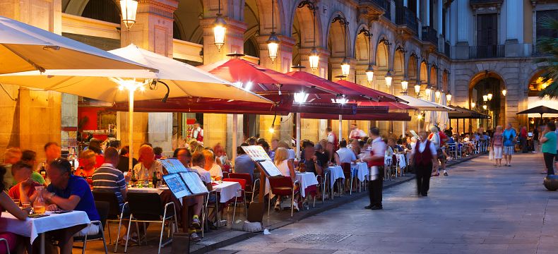 Restaurace v Barceloně ožívají hlavně večer