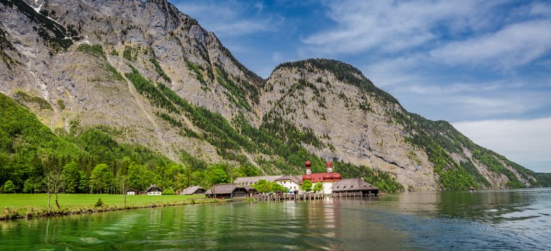 U bavorského jezera Königssee vás čeká nádherná příroda i památky