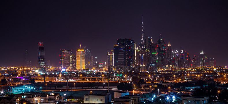 Noční Dubaj
