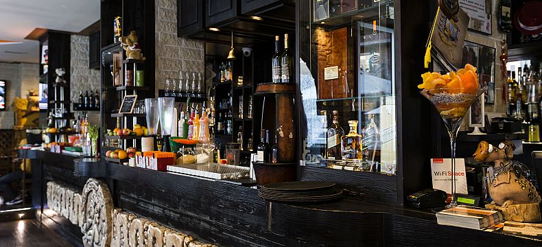 Maya Bar