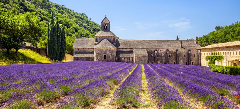 Opatství Sénanque v Provence 