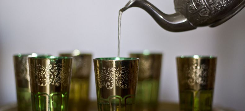 Teď už i doma můžete pít marocký čaj z malých skleniček