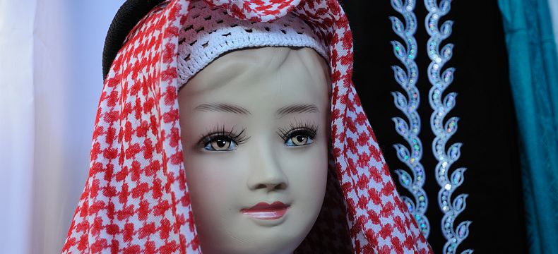 Šátek na arabském trhu