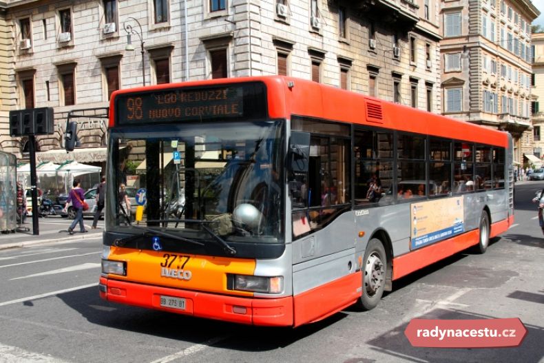 Autobus v Římě