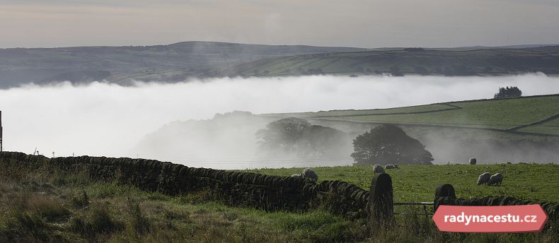 Mlha v údolí, Anglie