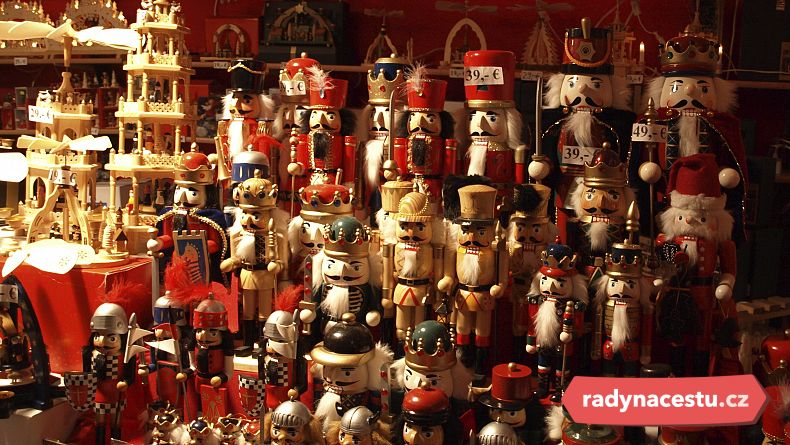 Louskáčci na adventních trzích