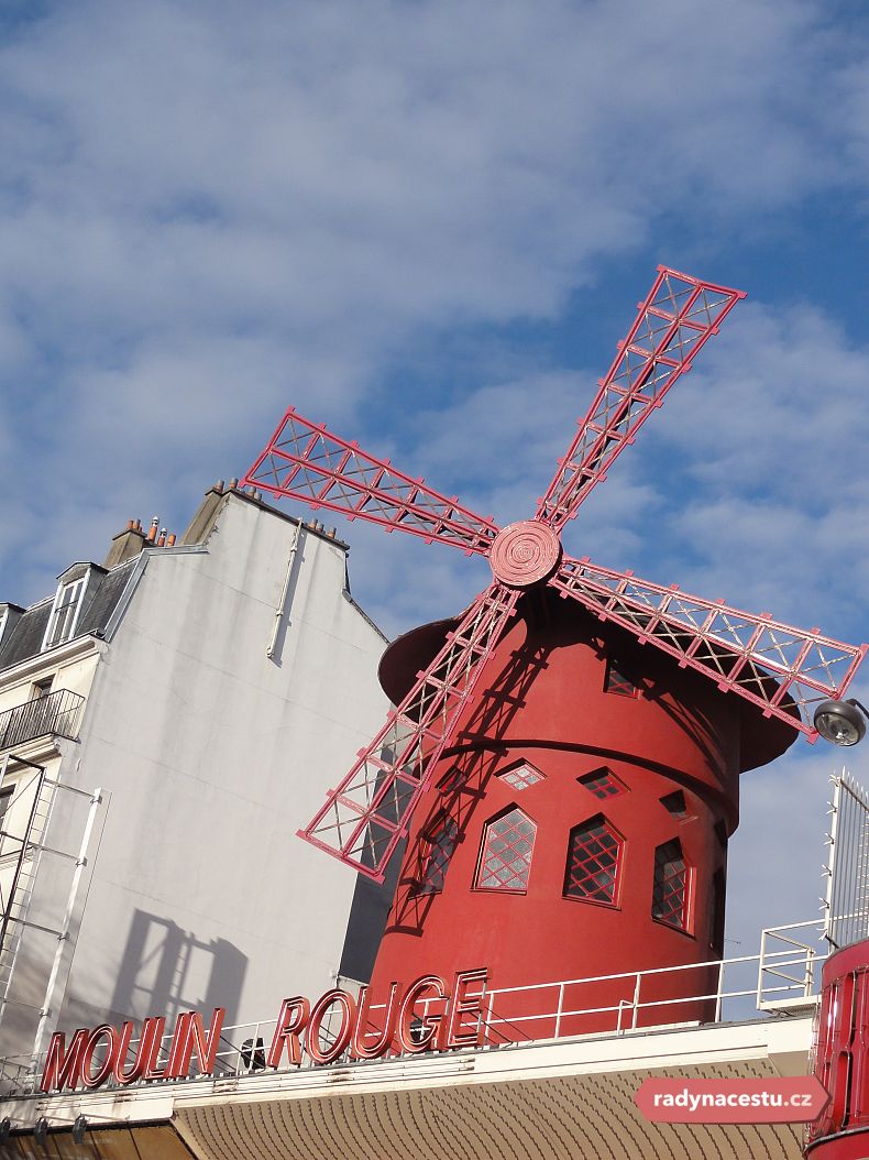 Červený mlýn