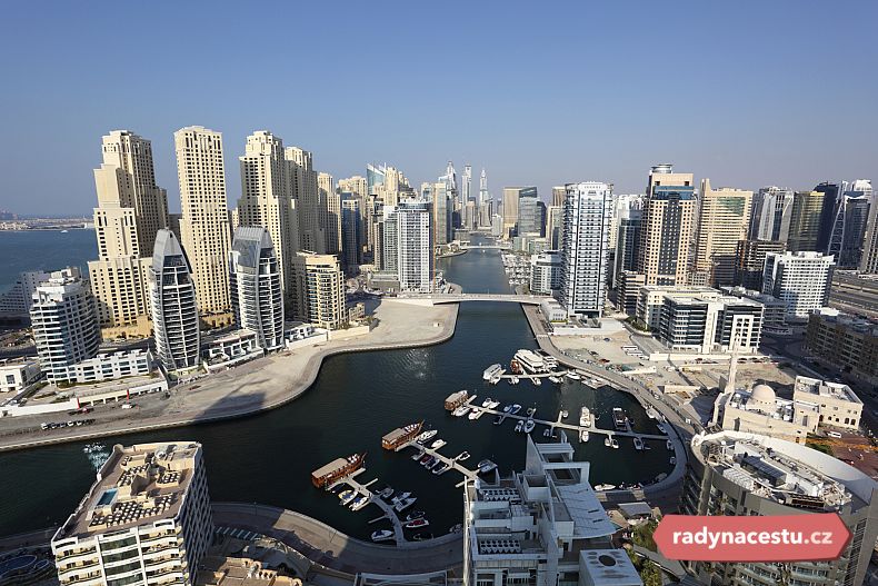 Dubaj Marina leží na uměle vytvořeném zálivu