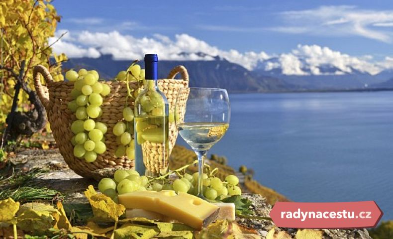 Švýcarsko je zemí sýrů i dobrého vína