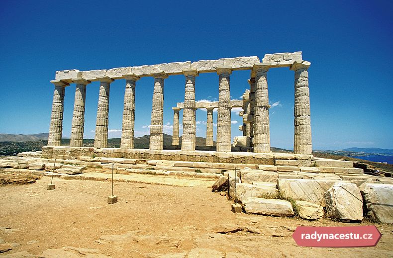 Trosky Poseidonova chrámu v Athénách