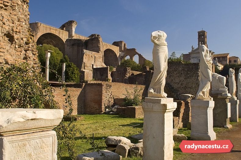 Forum Romanum - Dům vestálek