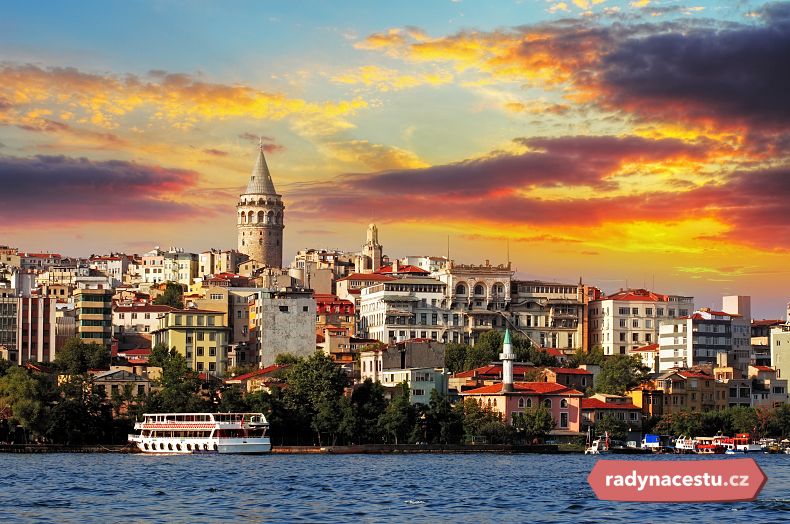 Barvami zalitý Istanbul. Nechejte se nalákat. 