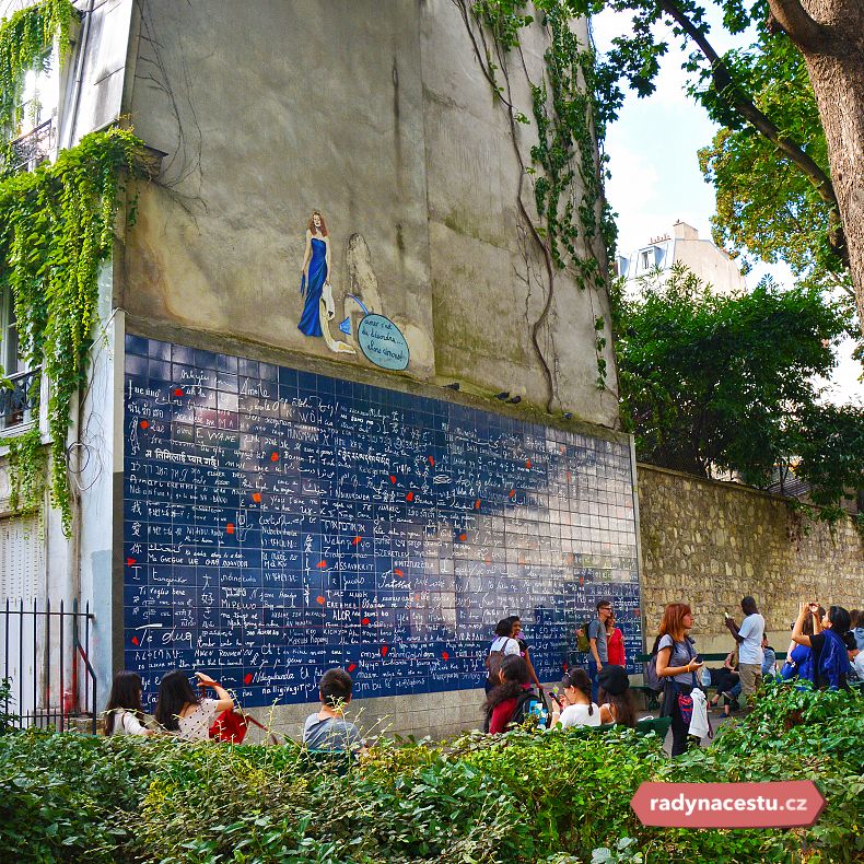 Zeď lásky a nádherné zahrady - Jardin des Abbesses