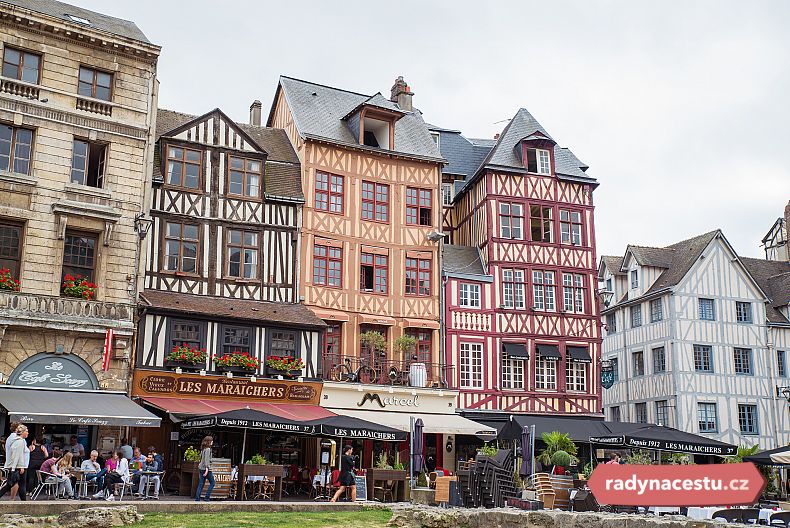 Typické domečky v Rouenu