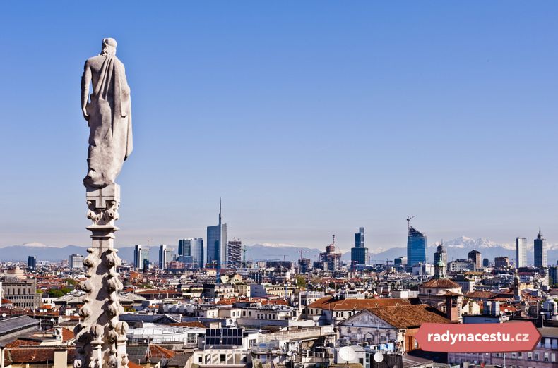 Mrakodrap Pirelli je jedním z velikánů utvářejících panorama současného Milána 