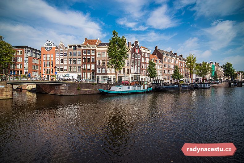 Amsterdamem na kole nebo lodí