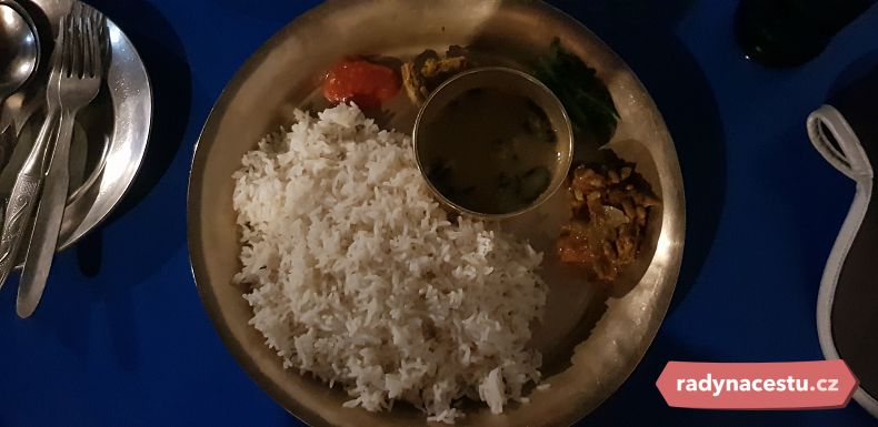 Typické nepálské jídlo, které se sami naučíte i uvařit.