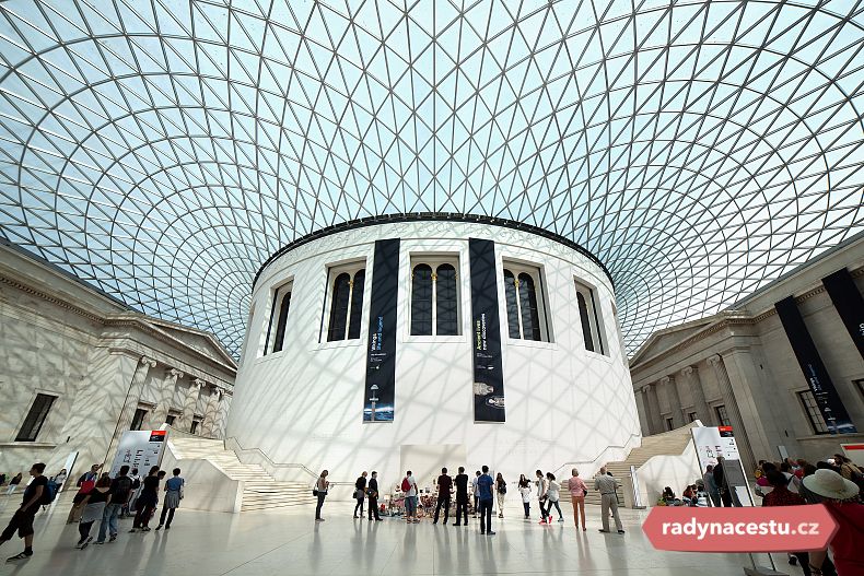 Vstupní hala Britského muzea je z architektonického pohledu unikátní