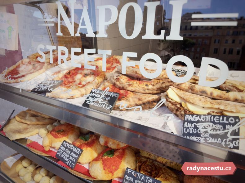 (Nejen) pizzy do ruky v Neapoli 