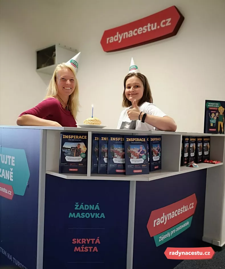 Pražská kancelář CK Radynacestu.cz slaví své první narozeniny