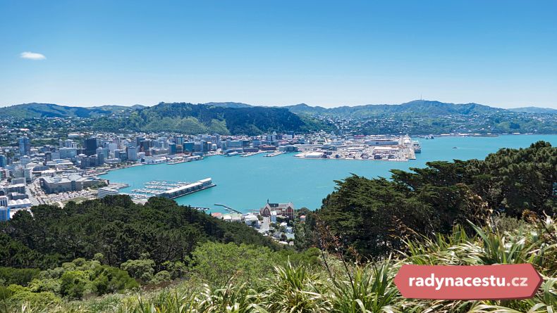Wellington je ze tří stran obklopen mořem