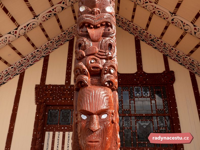 Sochy Maorů