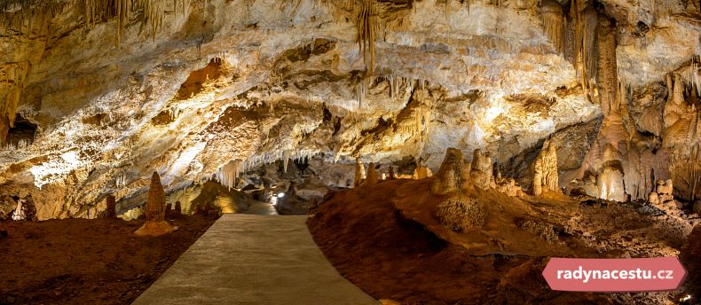 Jeskyně je dlouhá 2,5 km