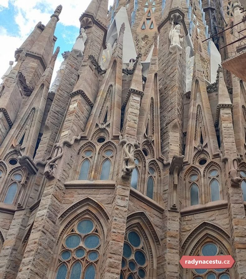 Najdete ještěrky na fasádě katedrály Sagrada Familia?