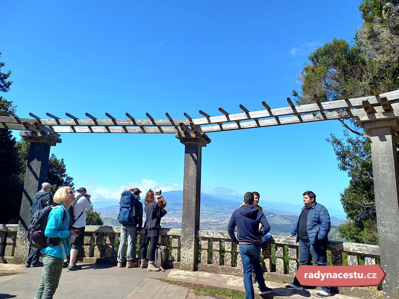 Vyhlídka v Cruz del Carmen – když budete mít štěstí, ukáže se vám i nejvyšší vrchol ostrova - Pico del Teide.