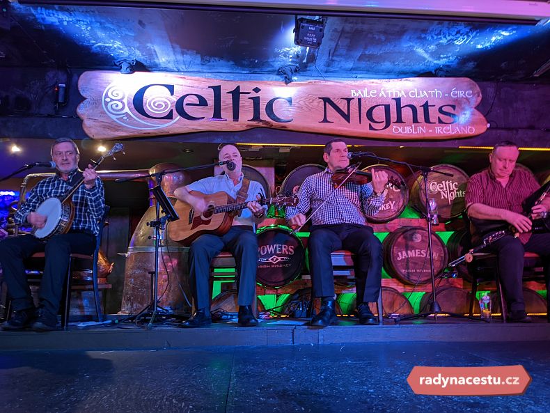 Tradiční irský večer by měl patřit ke každé cestě do Irska.