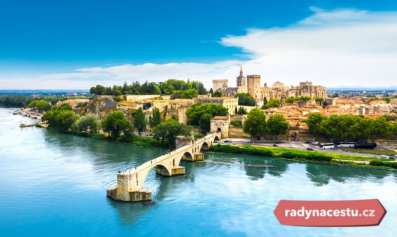 Slavný Avignonský most