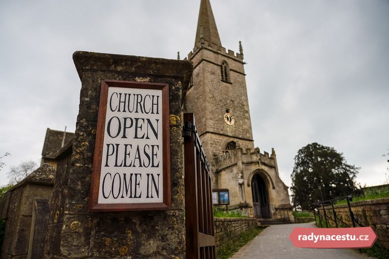 Britské kostely nejsou o Velikonocích vyhledávaným místem