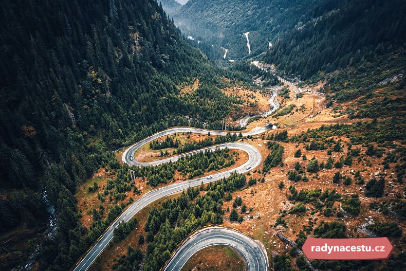 Nejkrásnější cesta v horách Transfagarasan