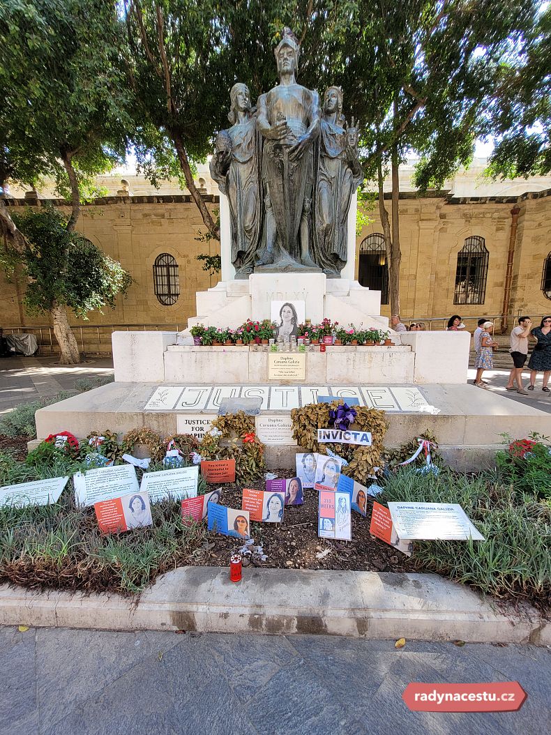 Pieta za maltskou novinářku