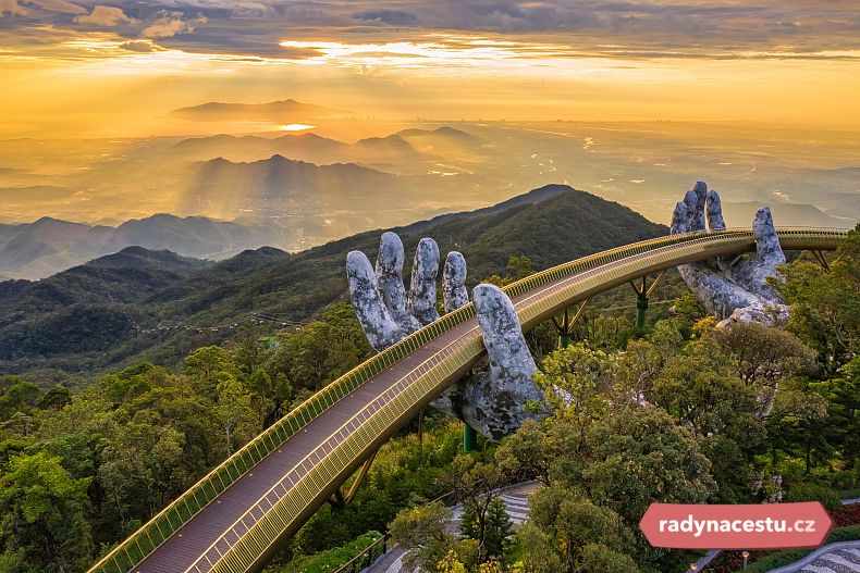 Procházka po Golden Bridge v Ba Na Hills – zážitek, který zůstane navždy v paměti.…