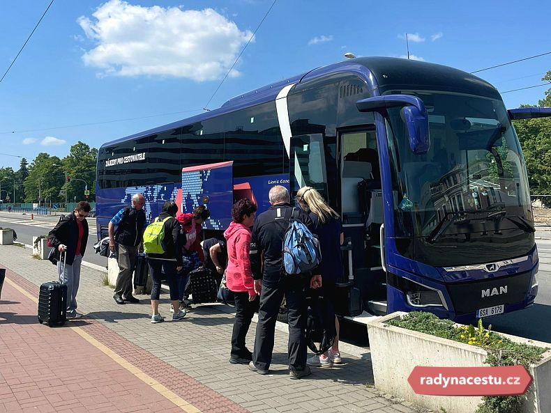 Jak u nás probíhají autobusové zájezdy