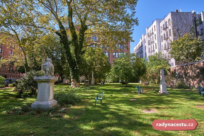 The New York Marble Cemetery pro movitou klientelu